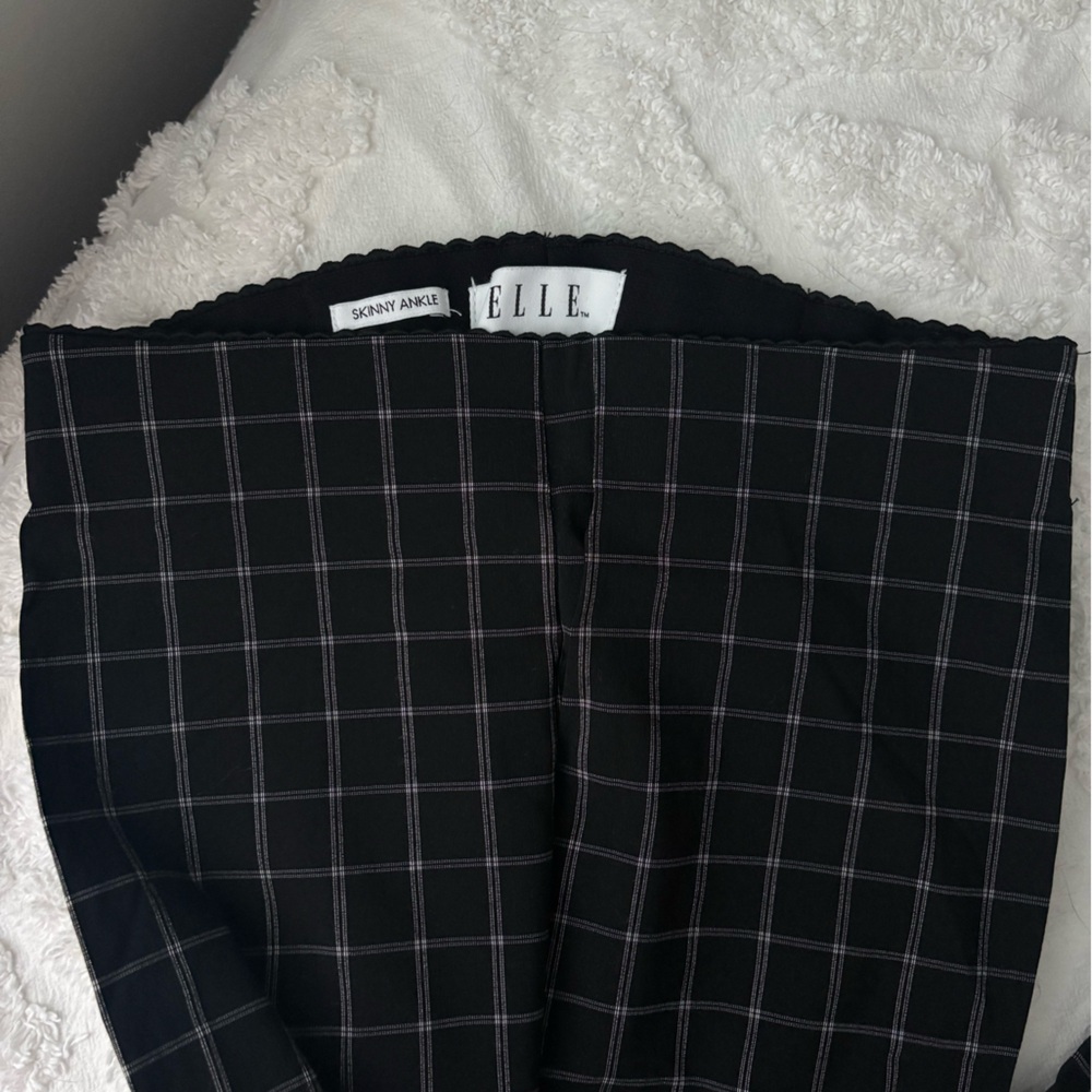Elle Black and White Checkered Skirt